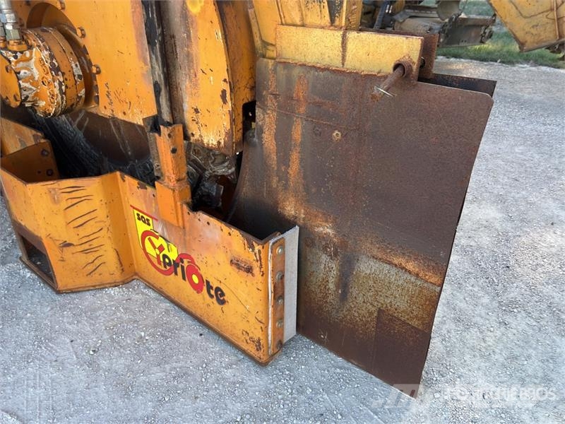 Rivard PORTEUR RIV 152 Tracked Trancheuse Sur Chen Trenchers
