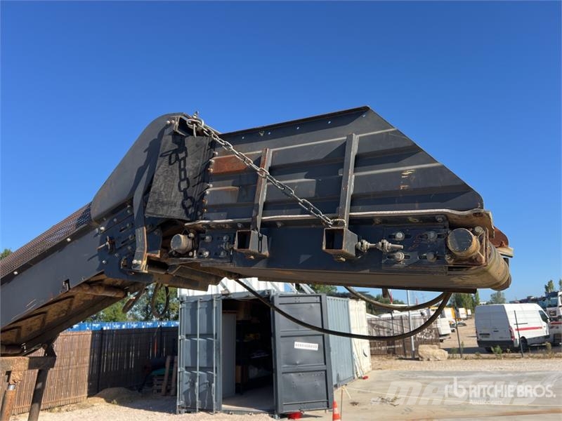 Rivard PORTEUR RIV 152 Tracked Trancheuse Sur Chen Trancheuse