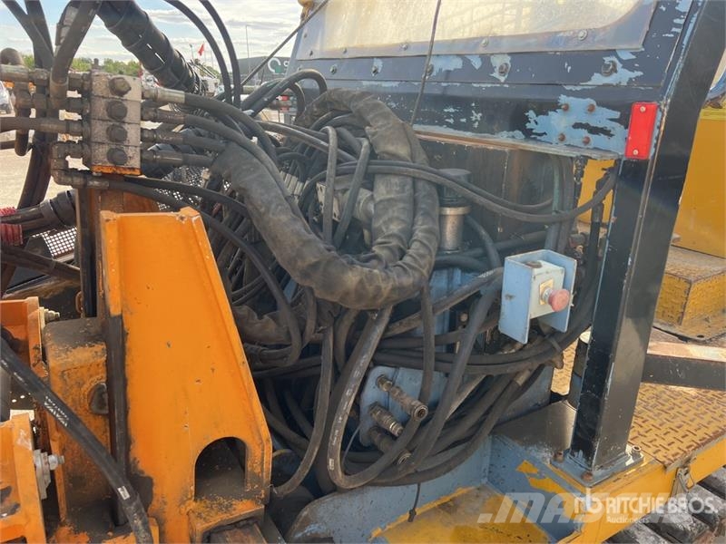 Rivard Porteur Riv 152 Tracked Trancheuse Sur Chen Trenchers