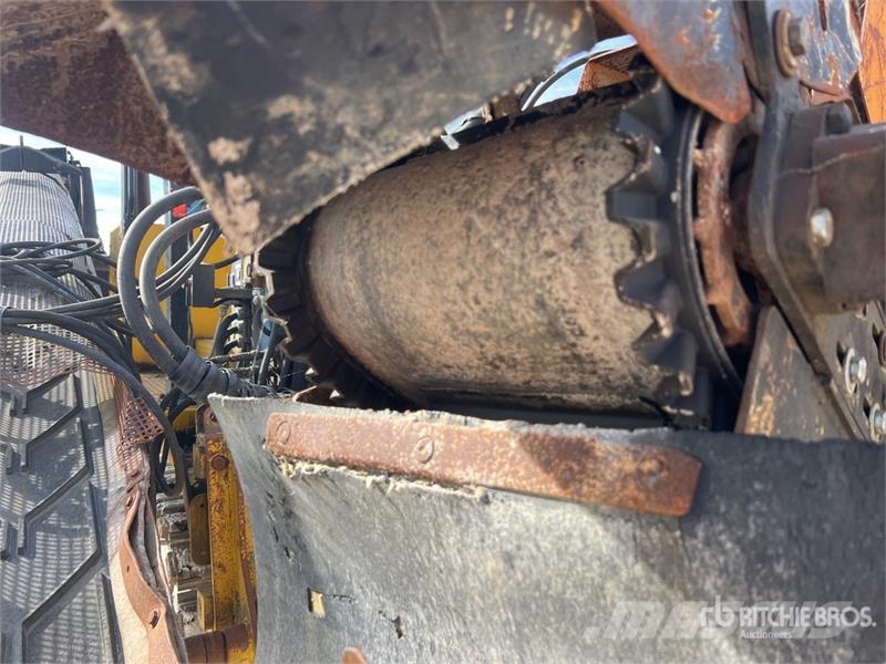 Rivard Porteur Riv 152 Tracked Trancheuse Sur Chen Trenchers