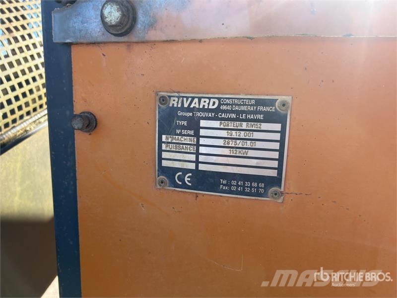 Rivard PORTEUR RIV 152 Tracked Trancheuse Sur Chen Trancheuse
