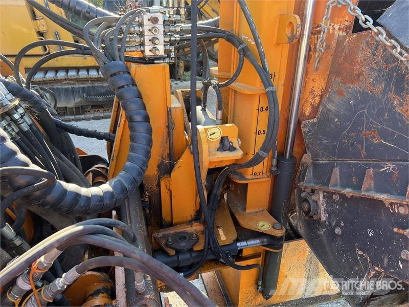 Rivard PORTEUR RIV 152 Tracked Trancheuse Sur Chen Trenchers