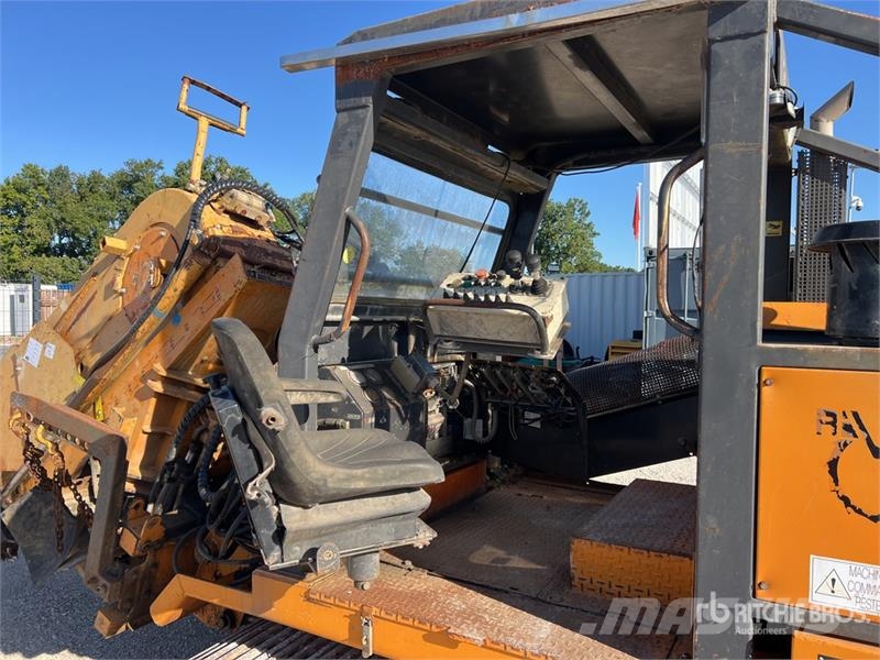 Rivard RIV 152 Tracked Trancheuse Sur Chenilles Tr Kedjegrävmaskiner