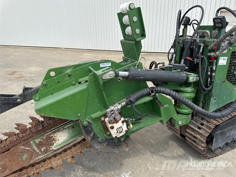 Rivard RIV 60E Tracked Trancheuse Trencher Kedjegrävmaskiner