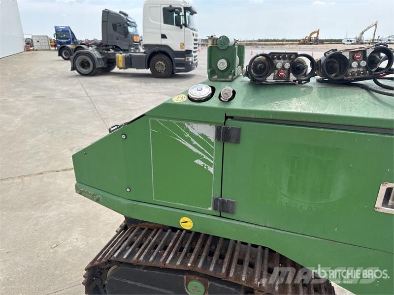 Rivard RIV 60E Tracked Trancheuse Trencher Kedjegrävmaskiner