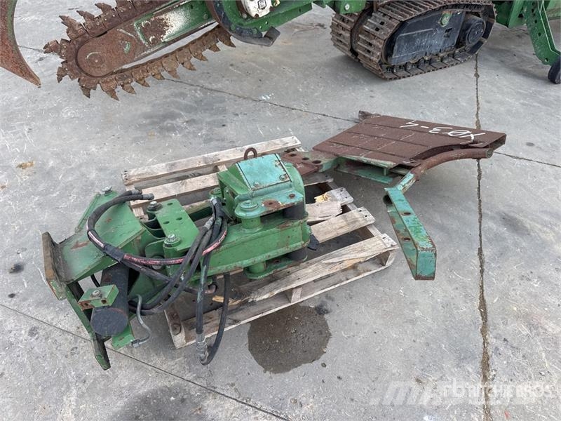 Rivard RIV 60E Tracked Trancheuse Trencher Kedjegrävmaskiner