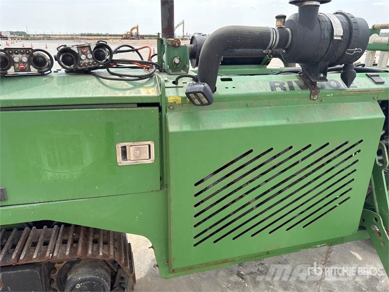 Rivard RIV 60E Tracked Trancheuse Trencher Kedjegrävmaskiner