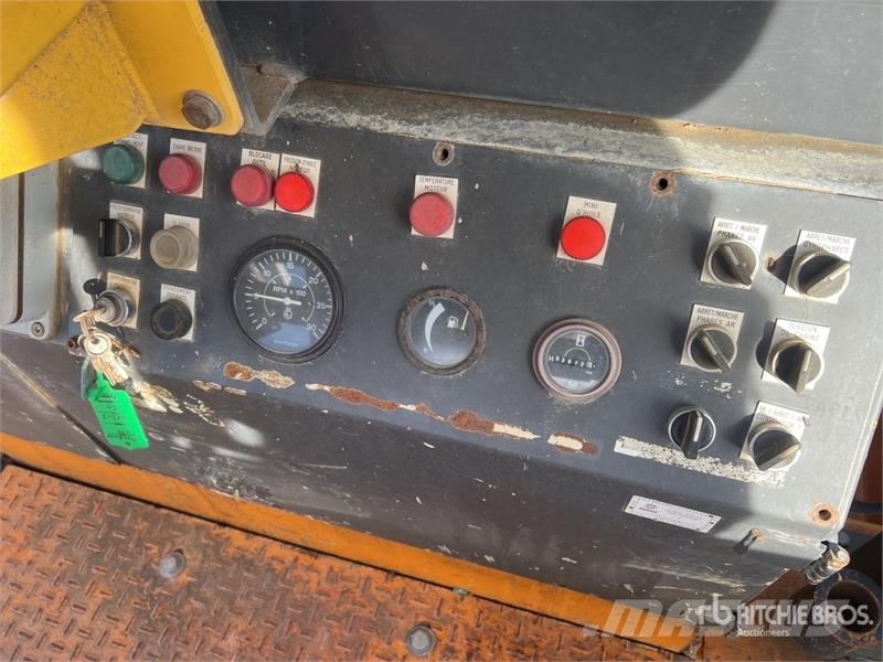 Rivard RIV152 Tracked Trancheuse Sur Chenilles Tra Trancheuse