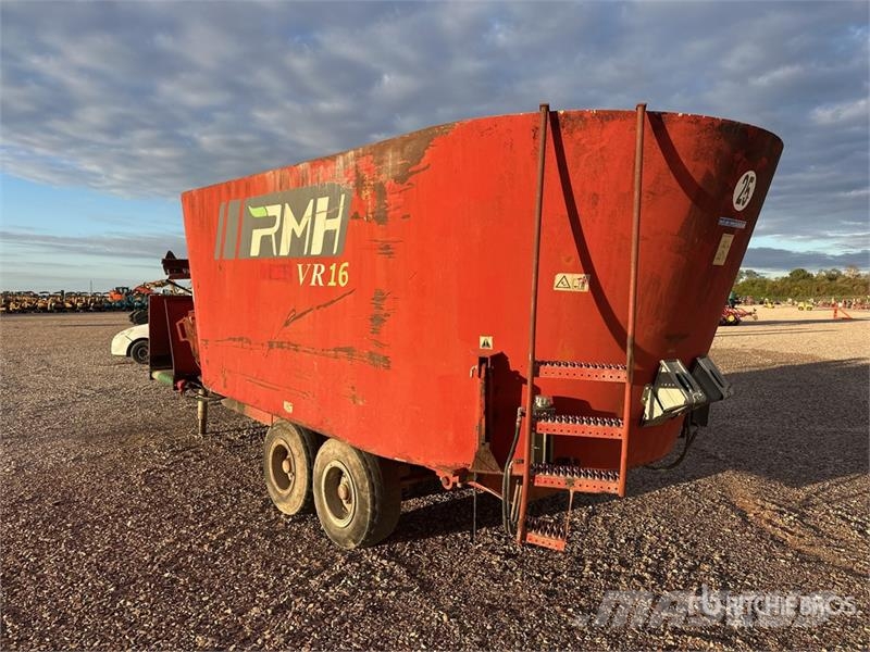 RMH VR16 Melangeuse Distributrice 2 Essieux 16 m3 T/A  Alimentatori per animali