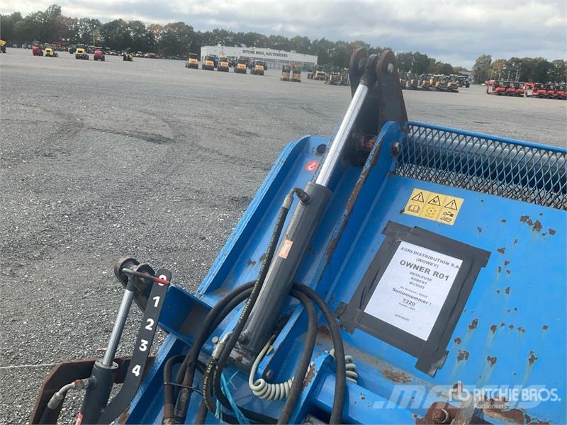 Robert BV3002 Silage Bucket ماكينات زراعية - غير ذلك