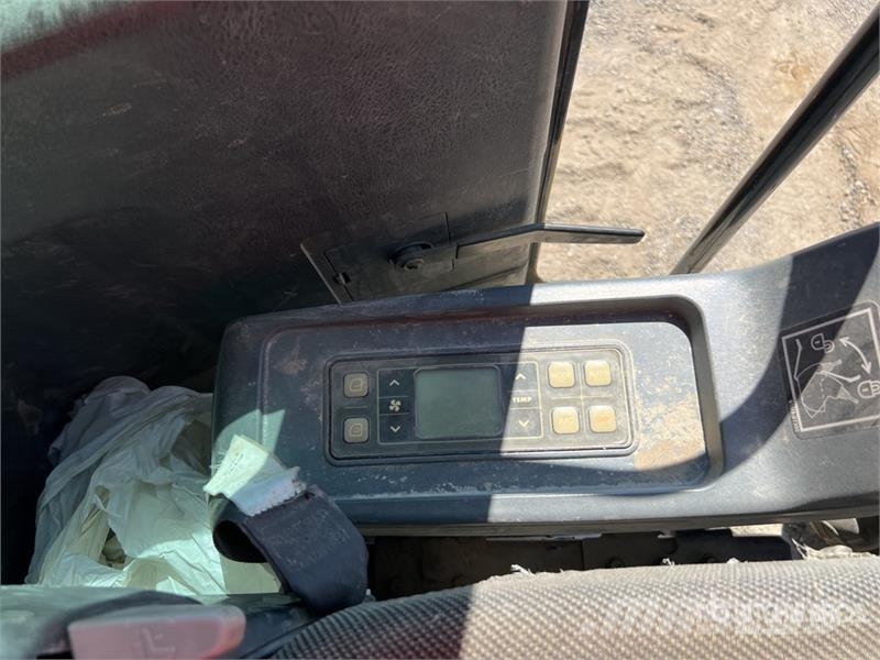  Robex 80CR-9 Midi-Pelle Compact Tracked Excavator 履带挖掘机