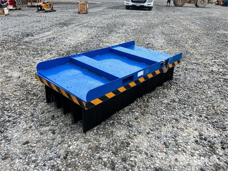 Rolfi Lift Truck Broom (Unused) Autres accessoires et composants