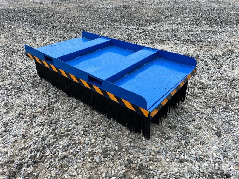 Rolfi Lift Truck Broom (Unused) Autres accessoires et composants