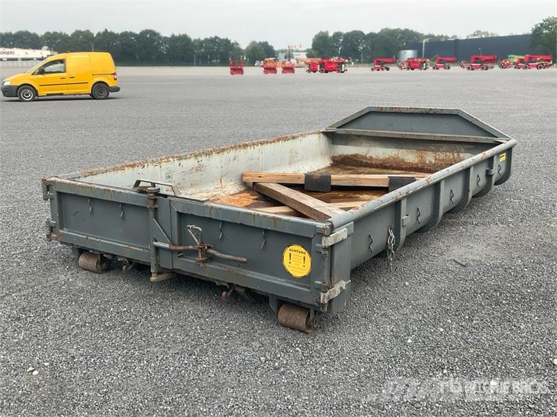 Roll-Off Container Erikonteinerid