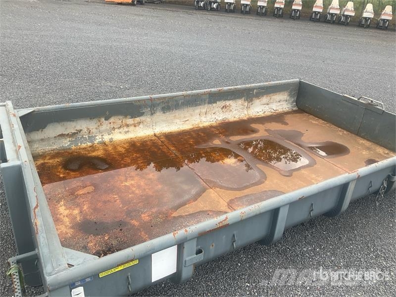 Roll-Off Container Erikonteinerid