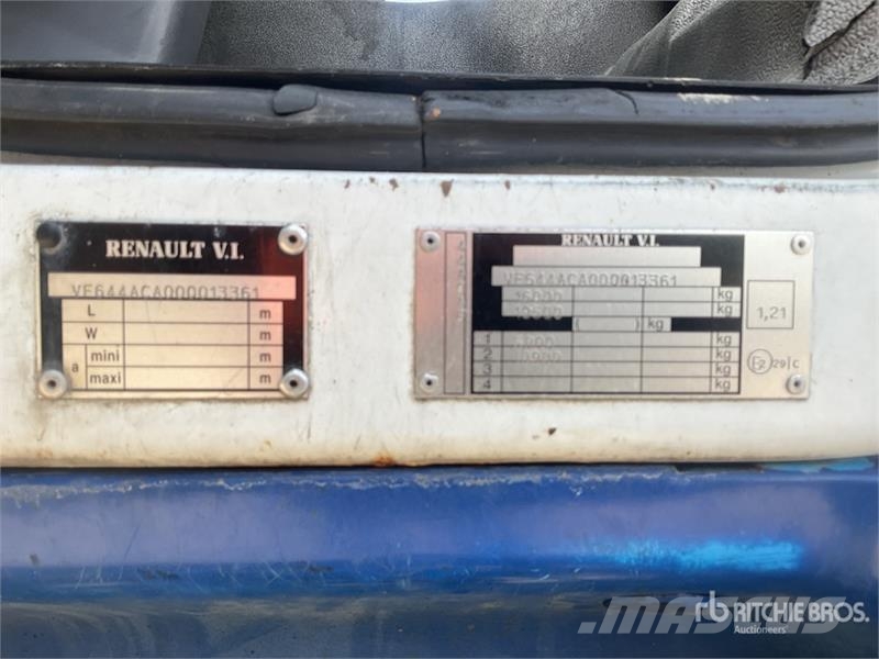 RVI 4x2 Flatbed Truck Platte bakwagens
