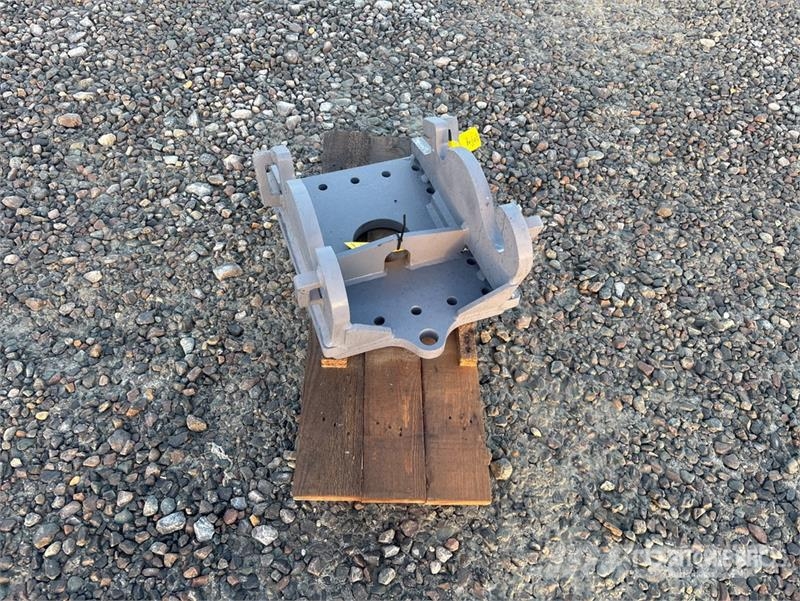 Saes KPLCW10H-SB452/552 Mounting Bracket Будтехніка - Інші