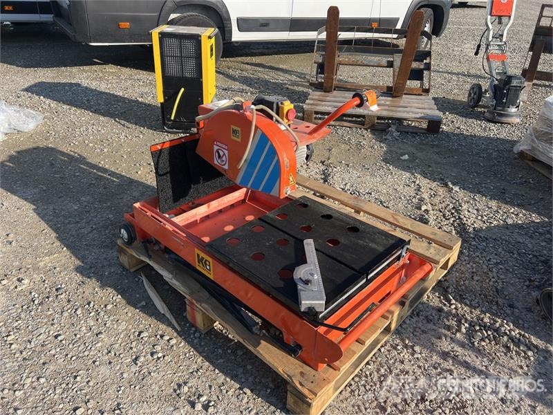 Saint-Gobain CM 42 Table Saw Компоненты строительной техники