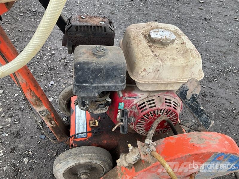 Saint Gobain CS352 Cut-Off Saw مكونات أخرى