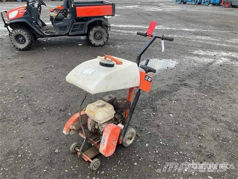 Saint Gobain CS352 Cut-Off Saw مكونات أخرى