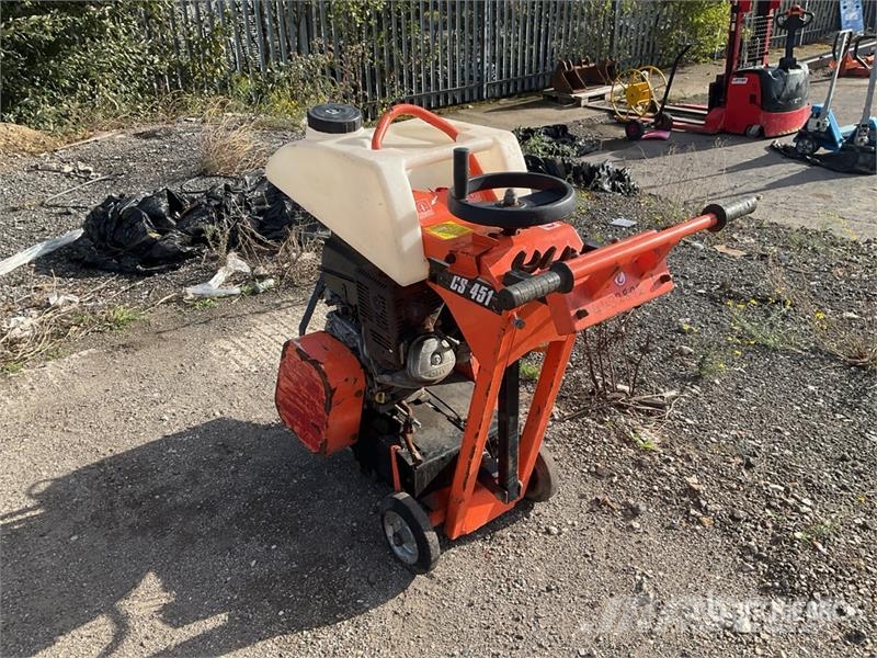Saint-Gobain CS451 P14 Walk-Behind Saw Sawmills