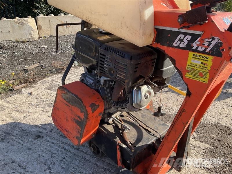  Saint-Gobain CS451 P14 Walk-Behind Saw Sawmills