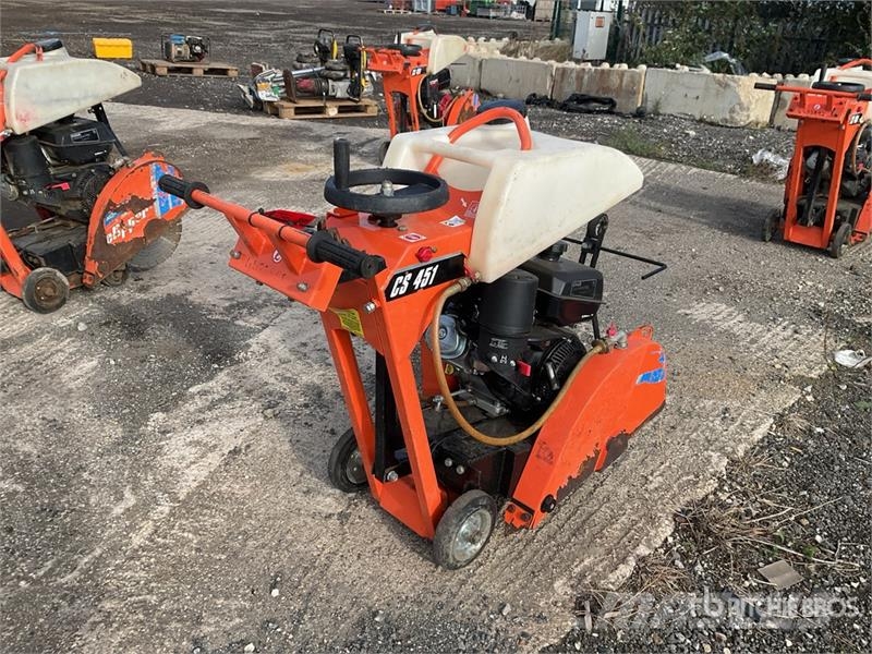  Saint-Gobain CS451 P14 Walk-Behind Saw Sawmills