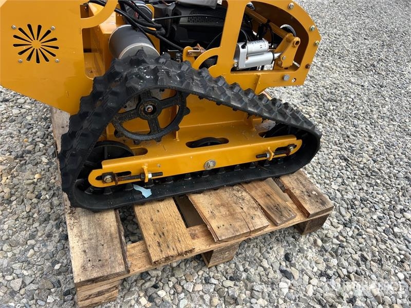  Salini RC900 Lawn Mower (Unused) ركوب الحشائش