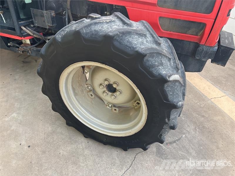 Same Dorado F100 4WD Tractor الجرارات