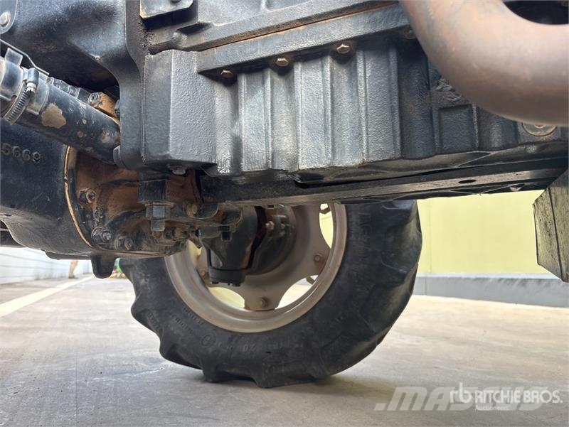 Same Dorado F100 4WD Tractor الجرارات