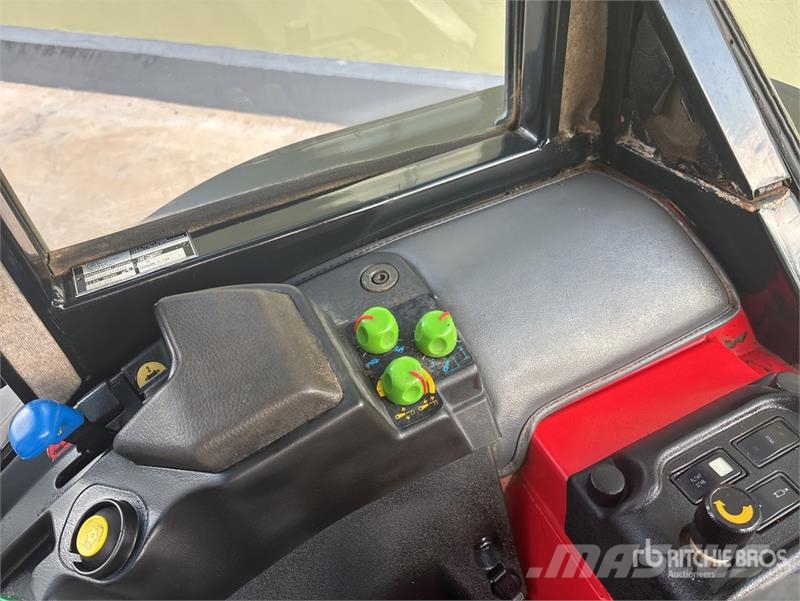 Same Dorado F100 4WD Tractor الجرارات