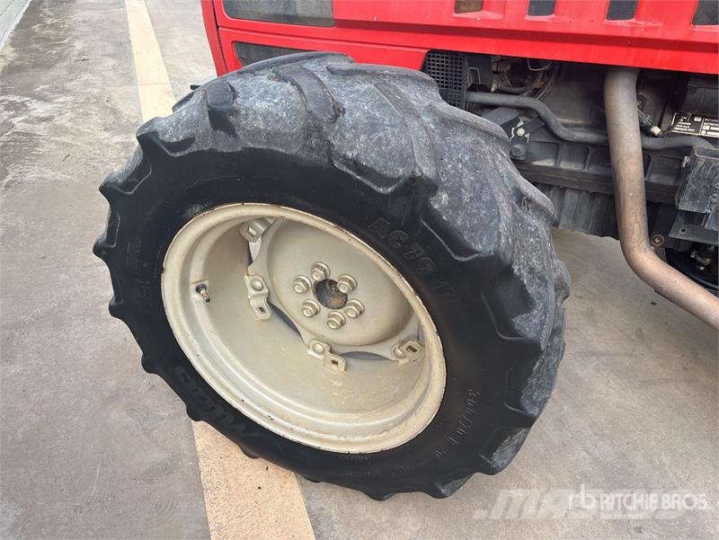 Same Dorado F100 4WD Tractor الجرارات