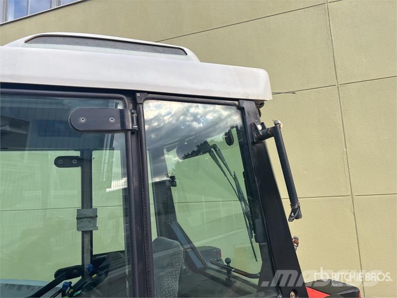 Same Dorado F100 4WD Tractor الجرارات