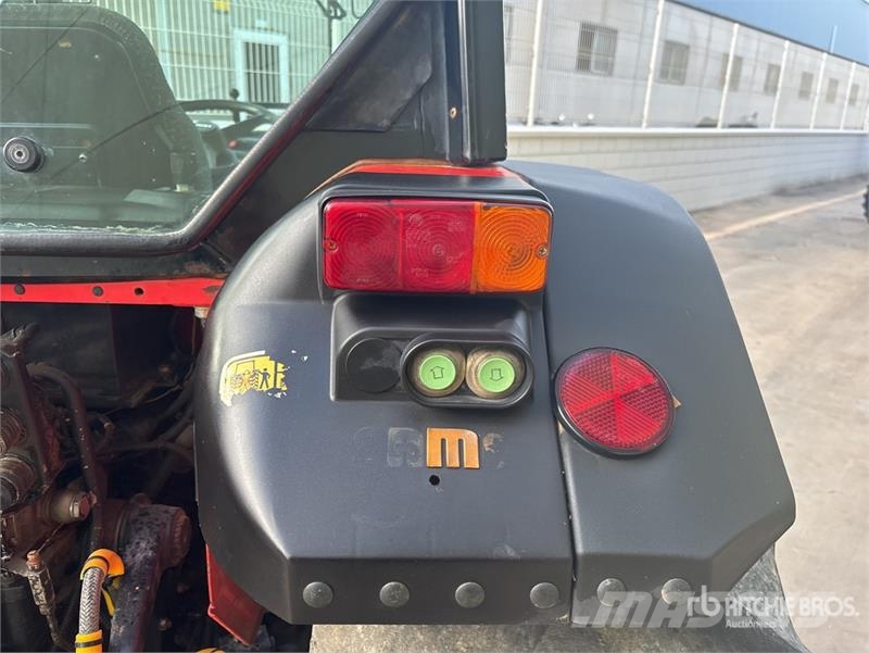 Same Dorado F100 4WD Tractor الجرارات