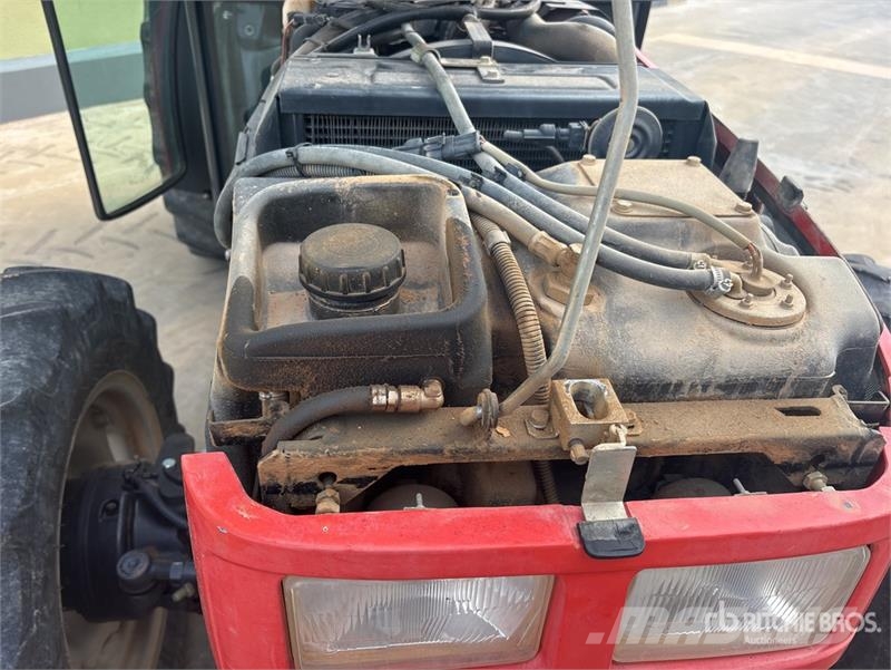 Same Dorado F100 4WD Tractor الجرارات