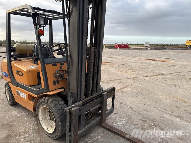 Samsung SF30L 2700 kg Chariot Elevateur Forklift Другие складские механизмы