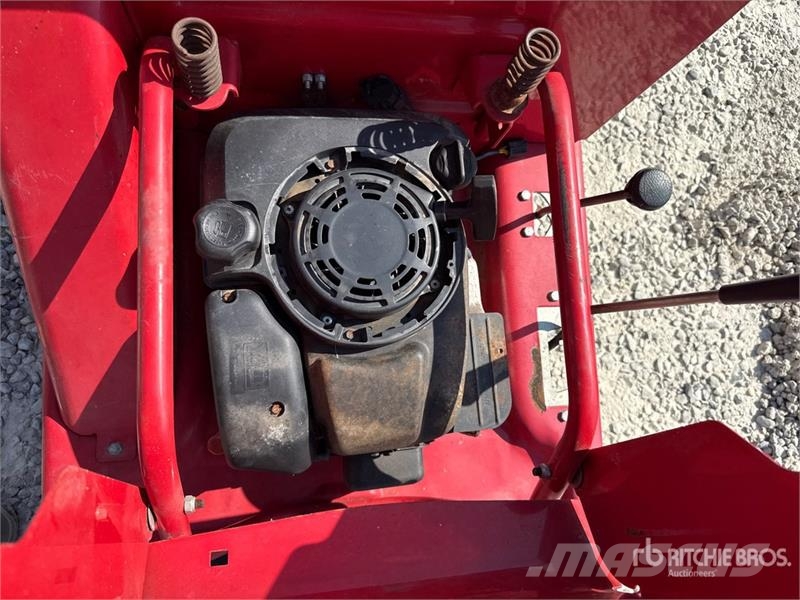 Sandrigarden Mower Tractor Manji traktori