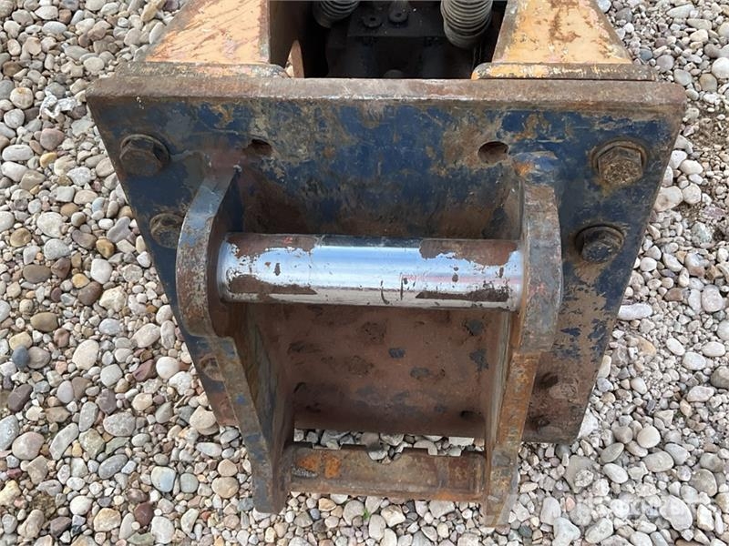 Sandvik BR623 Hydraulic Breaker مطارق / كسارات