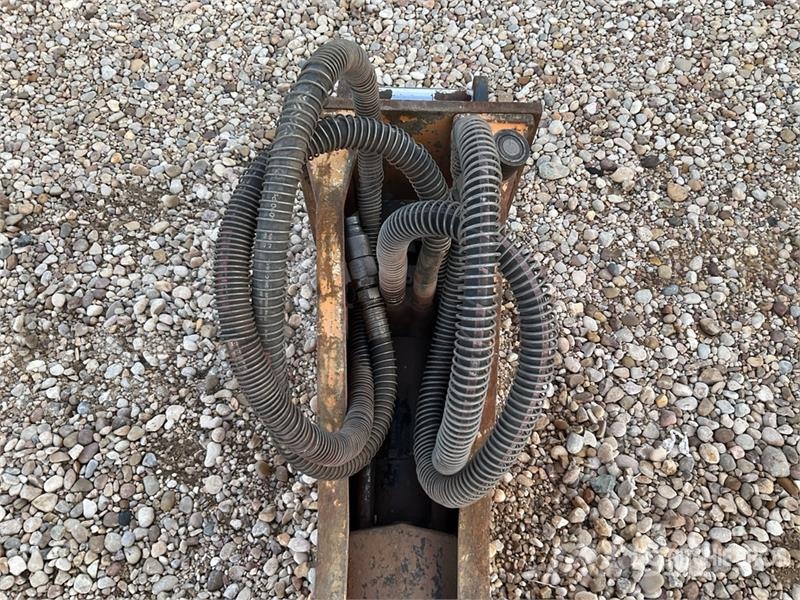 Sandvik BR623 Hydraulic Breaker مطارق / كسارات