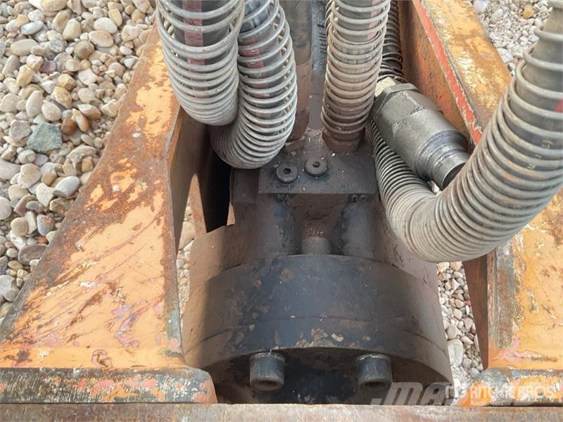 Sandvik BR623 Hydraulic Breaker مطارق / كسارات