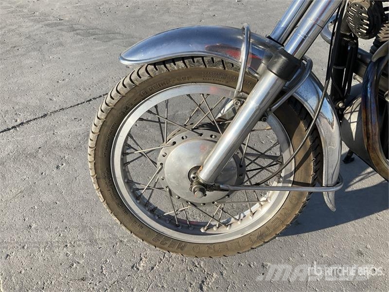 Sanglas 400 Cruiser Bike PKWs