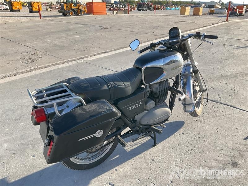 Sanglas 400 Cruiser Bike PKWs