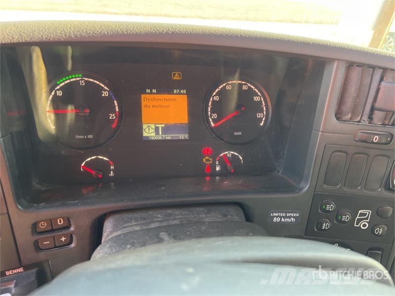 Scania 144E-2 Hiduo 5900 kg on Scania P320 4x2 Camion Bi- Nosturiautot