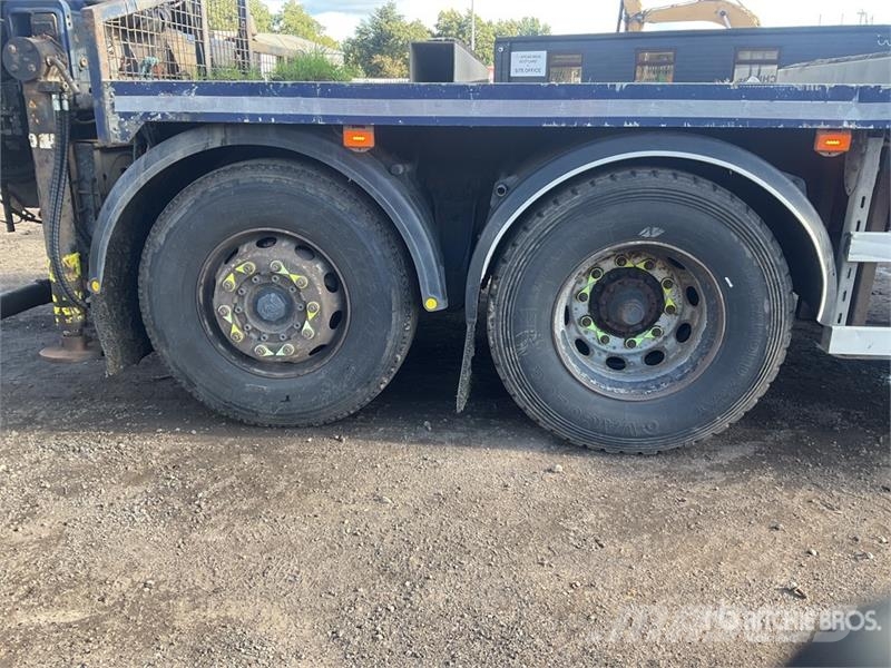Scania 15Z8.70 3725 kg on Scania 6x4 Sleeper Flatbed Truc Kamioni sa kranom