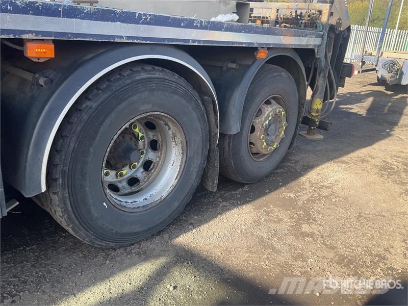 Scania 6x4 Sleeper Flatbed Truck w/ATLAS 15Z8.70 3725 kg  Crane trucks