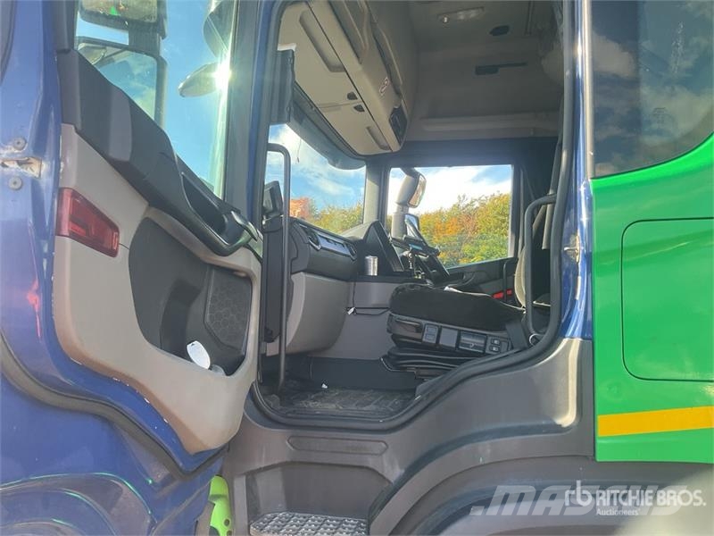 Scania ATLAS AK 15 ZB ,70 3750 kg Knuckle Boom on Scania 起重车