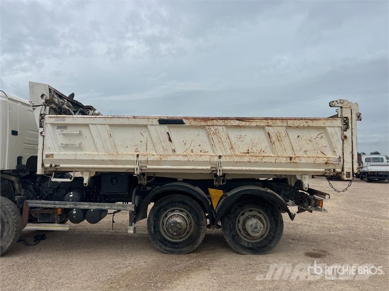 Scania Camion Benne T/A Dump Truck (Inoperable) Грузовики-Самосвалы