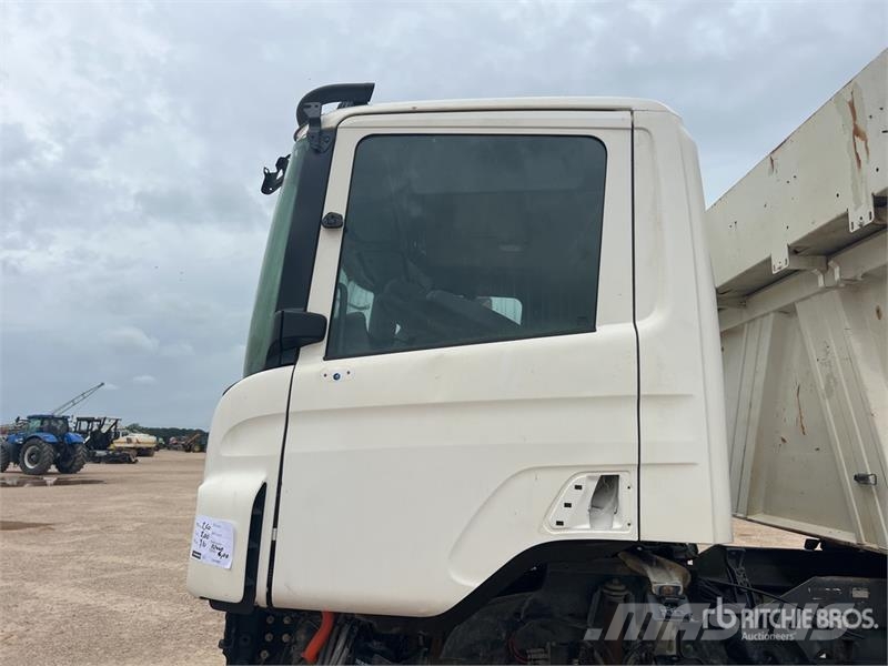 Scania Camion Benne T/A Dump Truck (Inoperable) Грузовики-Самосвалы