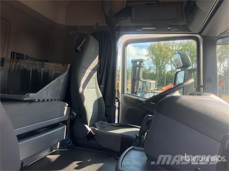 Scania G340 CNG 4x2 S/A Sleeper Truck Tractor Nyergesvontatók
