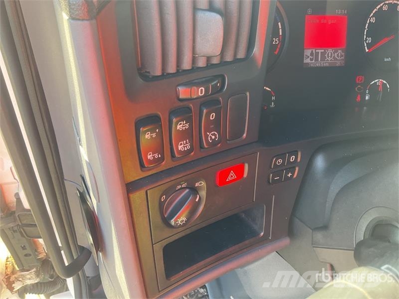 Scania G340 CNG 4x2 S/A Sleeper Truck Tractor Nyergesvontatók